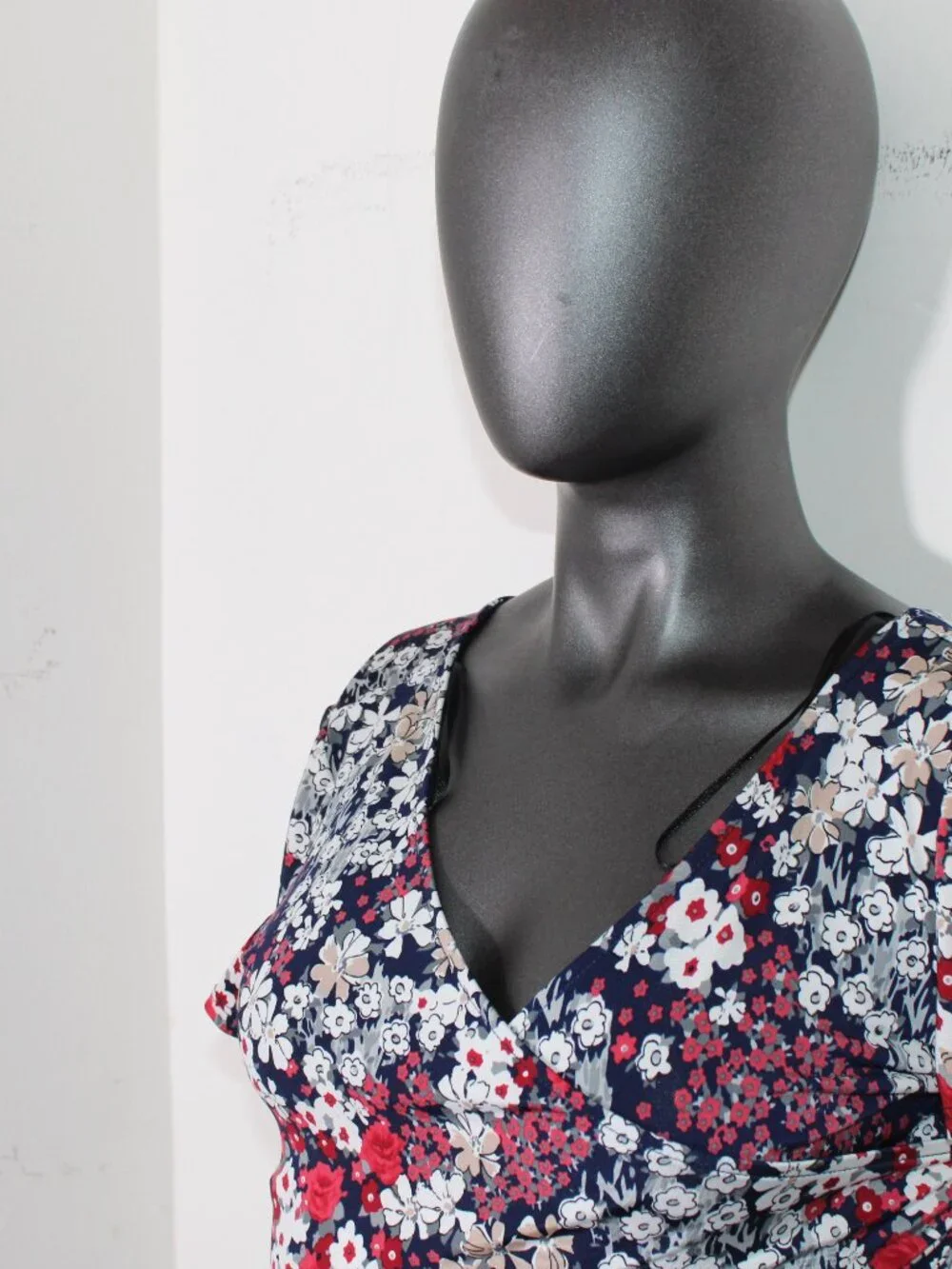 Kaileigh Amandine Floral Faux-Wrap Knit Dress Navy Red Medium